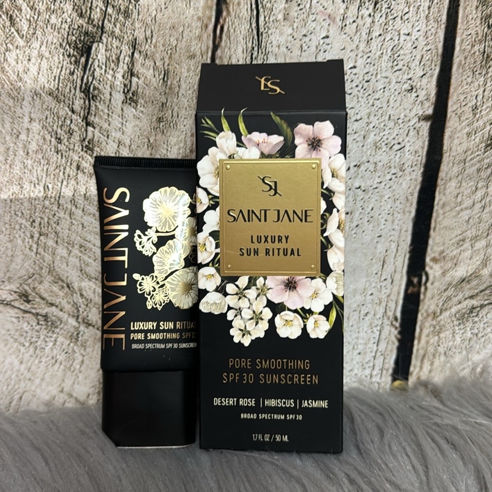 LUXURY JANE - Pore smoothing SPF 15 sunscreen - Picture 2 of 6